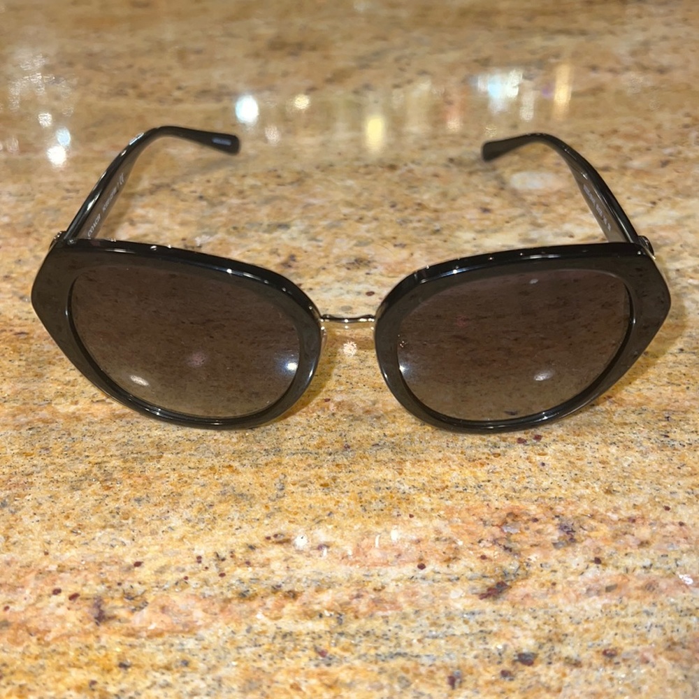 Coach sunglasses 50028G 55-20-145 3N HC8331 brand new eyewear